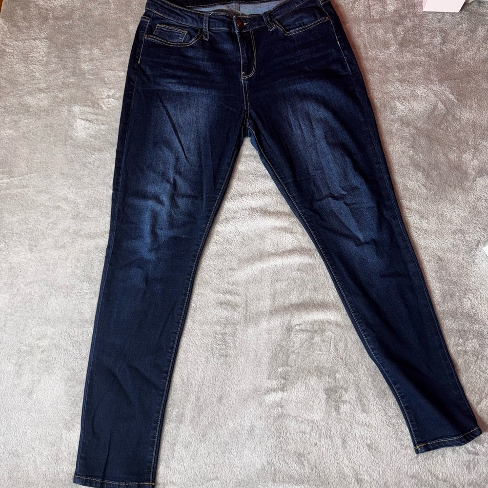 Daytrip Women's Dark Indigo Skinny Jeans